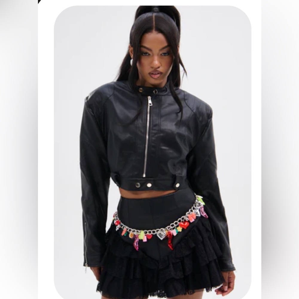 AKIRA CHARISMA CROPPED MOTO Size 1X1X